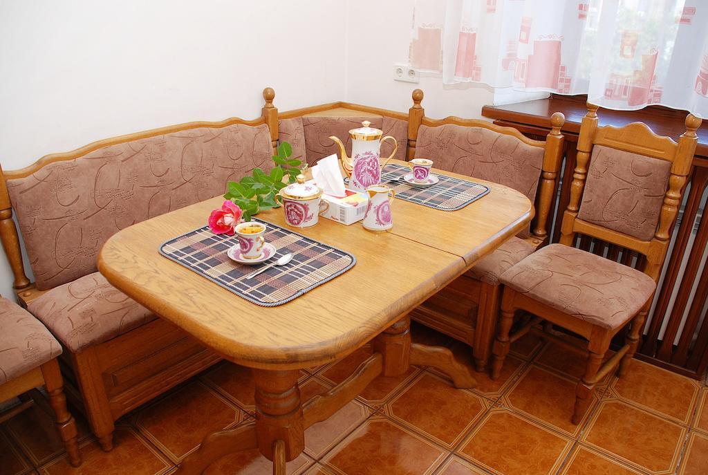 Rentday Apartments - Kiev エクステリア 写真